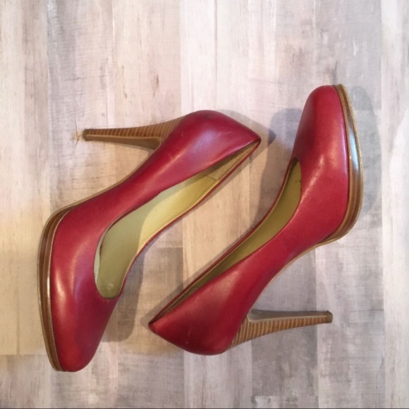 Nine West red high heels - Picture 4 of 4